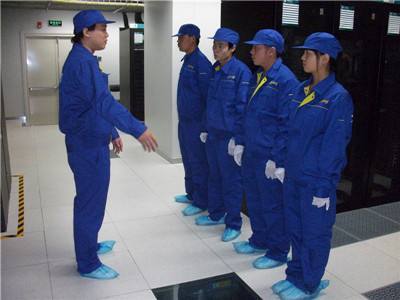 數(shù)據(jù)中心機房機柜保潔清洗服務(wù)
